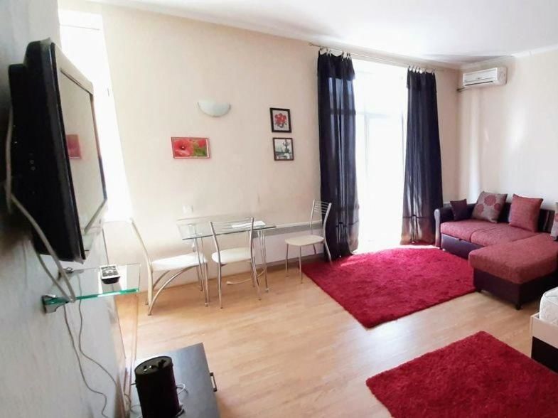 Отели типа «постель и завтрак» Квартира в центре столицы Бухарест